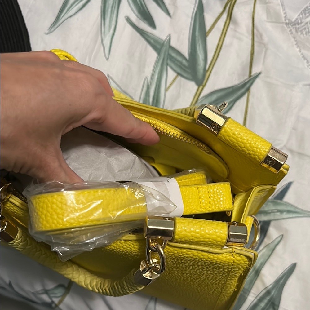 Yellow Designer Handbag - Picture 6 of 6